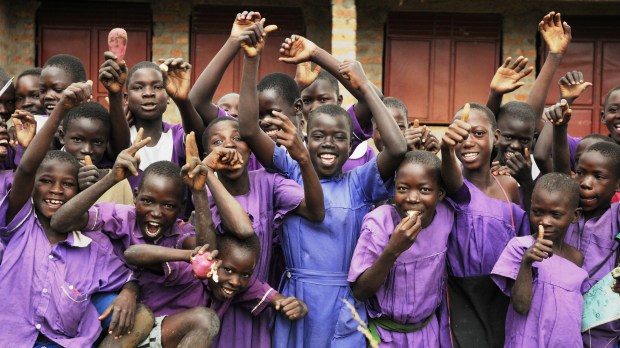 WEB-UGANDA-AFRICA-CHILDREN-SMILE-Trocaire-CC