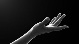 WEB-HAND-FIRGIVE-FORGIVENESS-BW-shutterstock_279647327-P. Chinnapong-AI