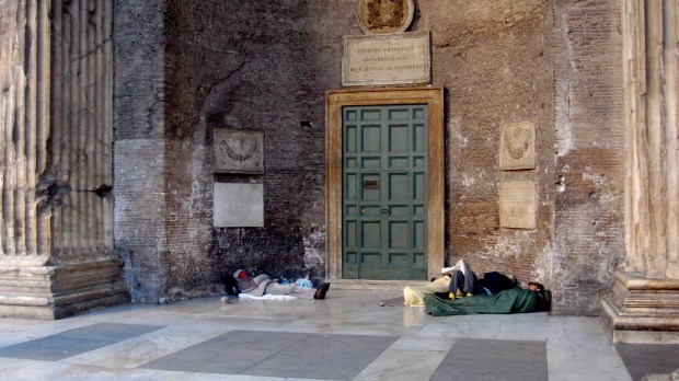web-homeless-sleeping-vatican-rome-street-venturist-cc.jpg