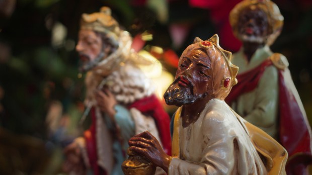 web-wise-men-manger-nativity-greg-williams-cc.jpg
