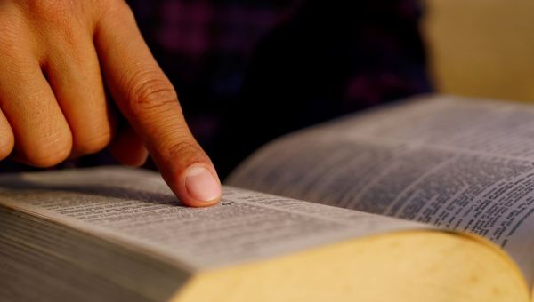 Capítulos y versículos de la biblia