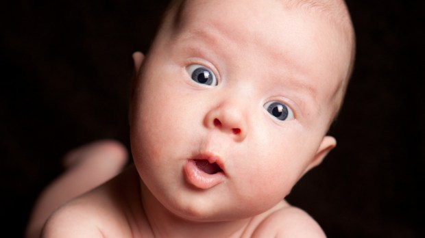 web-baby-newborn-surprise-portrait-shutterstock_68291188-smirnof-ai.jpg