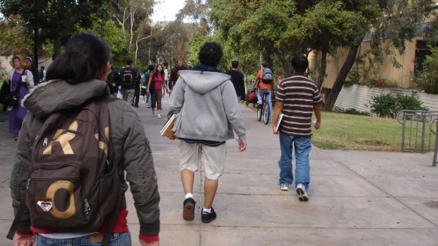 web-college-california-students-street-travis-rigel-lukas-hornung-cc.jpg