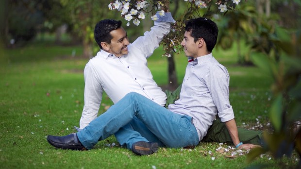 web-gay-marriage-hispanic-men-shutterstock_301182497-zadirako-ai.jpg