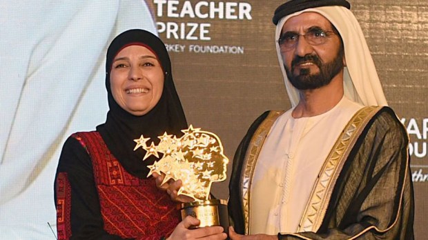 web-global-teacher-prize-hanan-al-hroub-sheikhmohammed-ae.jpg
