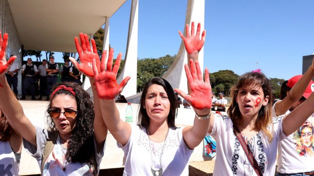 hero-brazil-protest-women-violence-wilson-dias-agc3aancia-brasil-cc.jpg