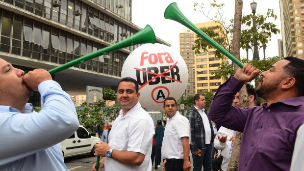 web-uber-protest-march-rovena-rosa-agc3aancia-brasil-cc.jpg