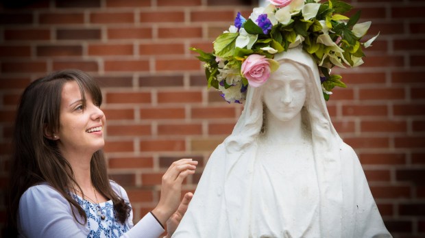web-mary-flowers-crown-c2a9-george-martell-roman-catholic-archdiocese-of-boston-cc.jpg