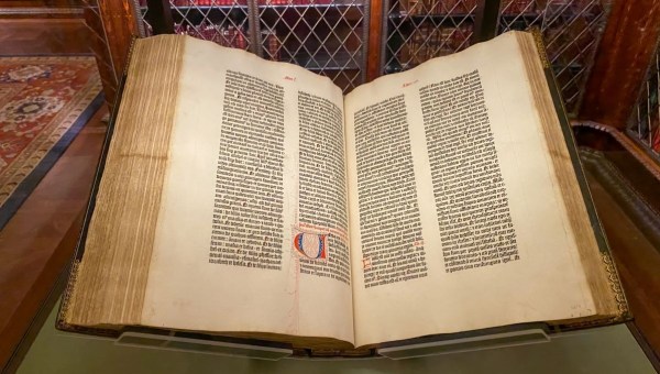 Nombre de Dios es Yhavéh o Jehová