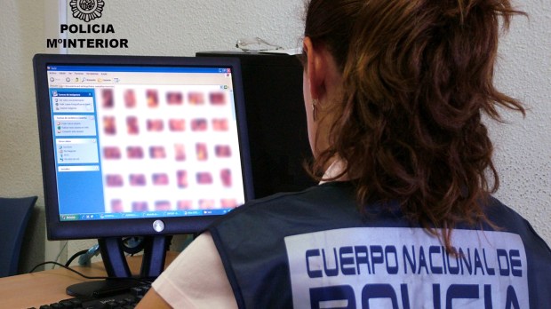 web-police-spain-screen-pornography-policia_es.jpg