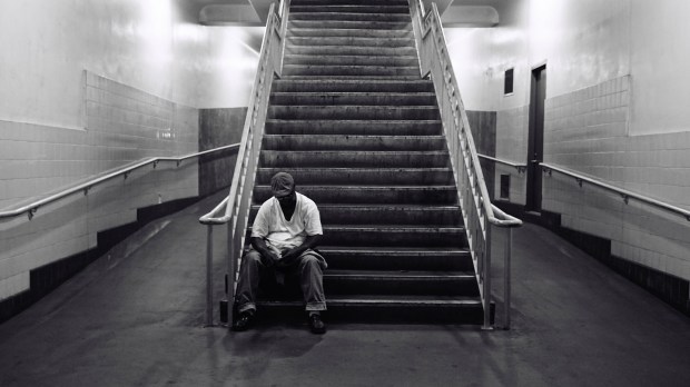 web-tired-man-sit-stairs-aaron-guy-leroux-cc.jpg