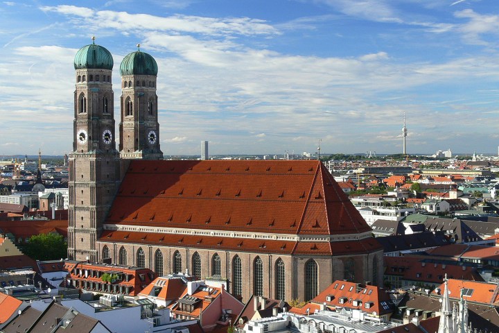 web-munich-cathedral-frauenkirche-peter-cc