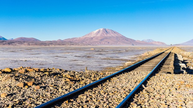 web-train-tracks-bolivia-xavi-cc