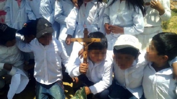 web-bolivia-children-water-radio-lider-de-chuquisaca