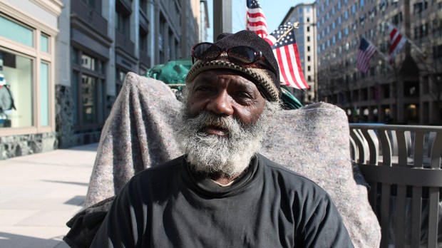 web-homeless-america-man-poverty-us-elvert-barnes-cc