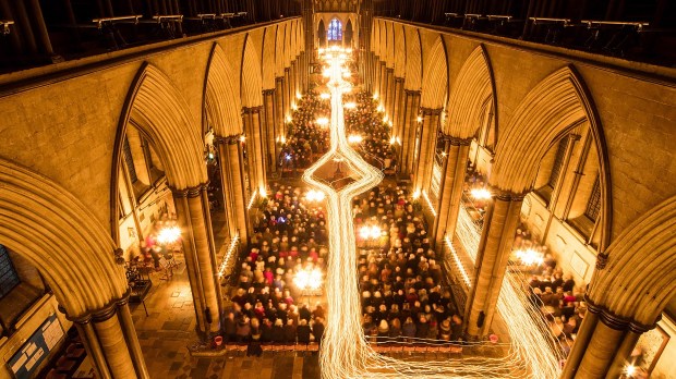 Salisbury Cathedral&#8217;s Darkness To Light Advent Service