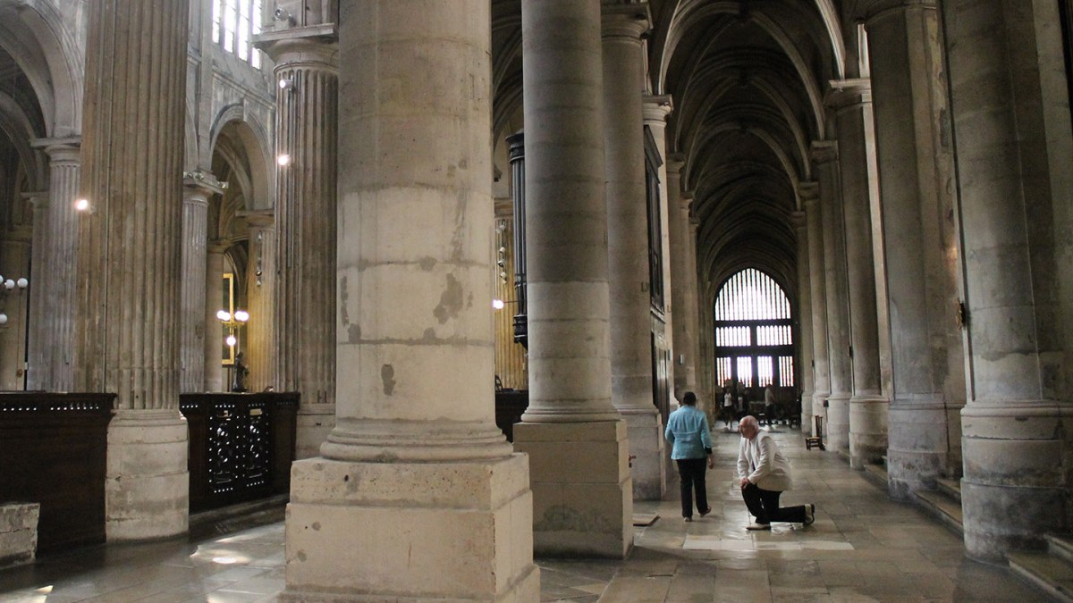 web-church-genuflect-genuflecting-kneeling-connie-ma-cc
