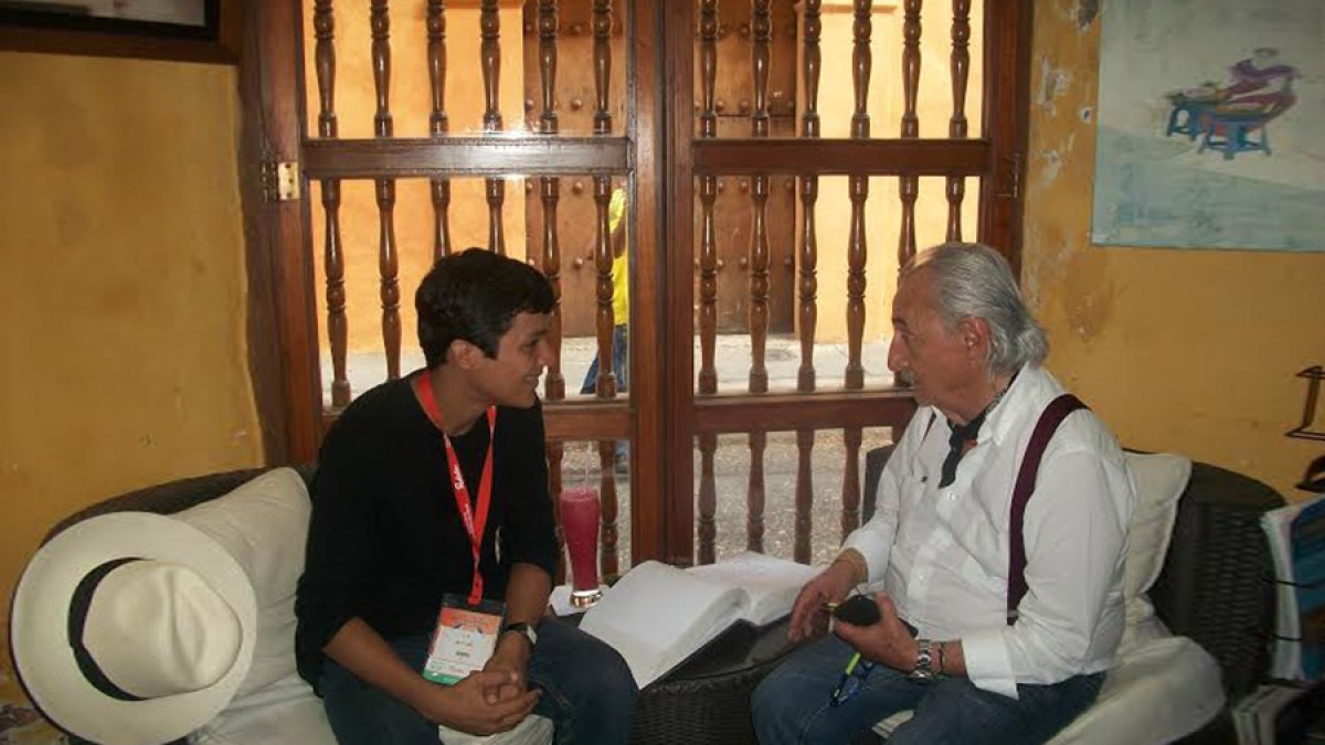web-foto-libro-de-la-paz-archivo-camilo-rendon