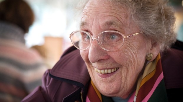 web-grandmother-senior-smile-glasses-stef-lewandowski-cc.jpg