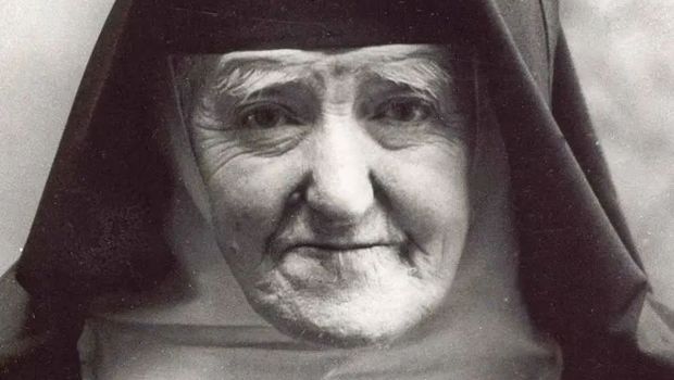 Santa Teresita, Leonia, hermana, difícil