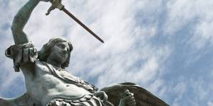 Las 7 misiones de san Miguel y una oración para consagrarte a él
