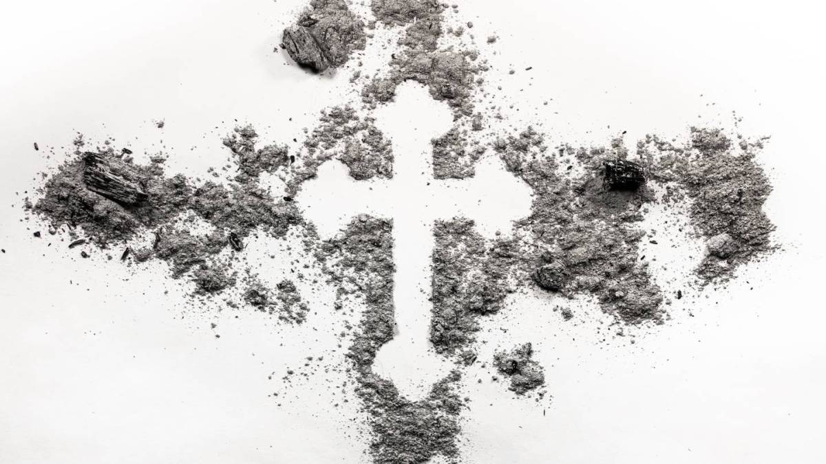 cruz-con-ceniza