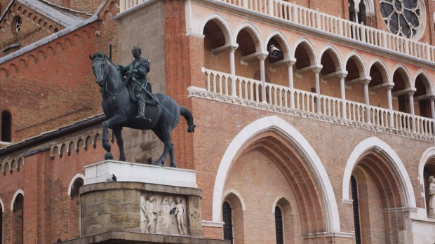 web-basilica-antonio-padua-padova-italy-david-bramhall-cc