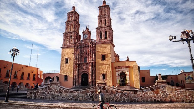 web-dolores-hidalgo-cathedral-guanajato-mexico-lucy-nieto-cc