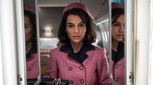 web-jackie-2016-fox-searchlight-pictures