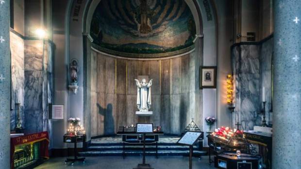 web-relics-of-saint-valentine-whitefriar-street-church-dublin-ireland-2-william-murphy-cc4