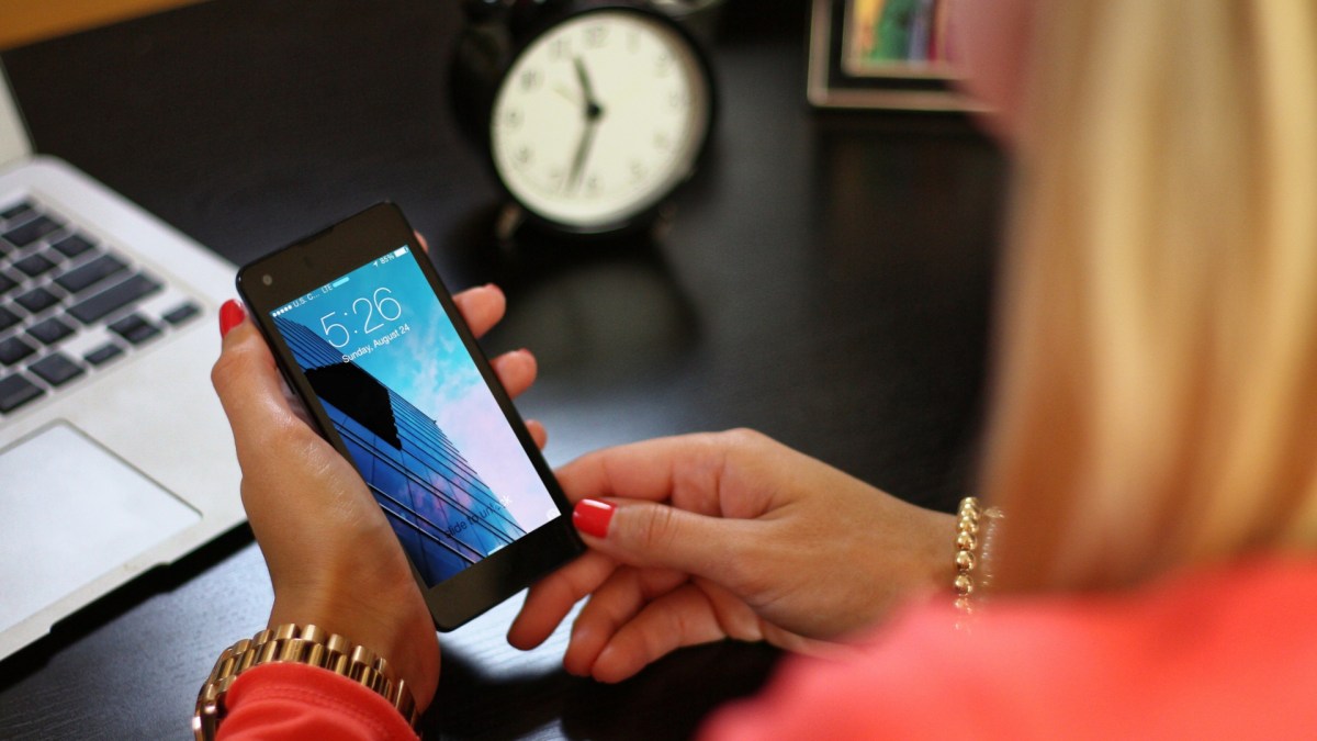 Mujer Teléfono Movil Celular