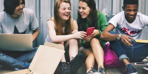 ¿Es conveniente elegir los amigos de mis hijos?