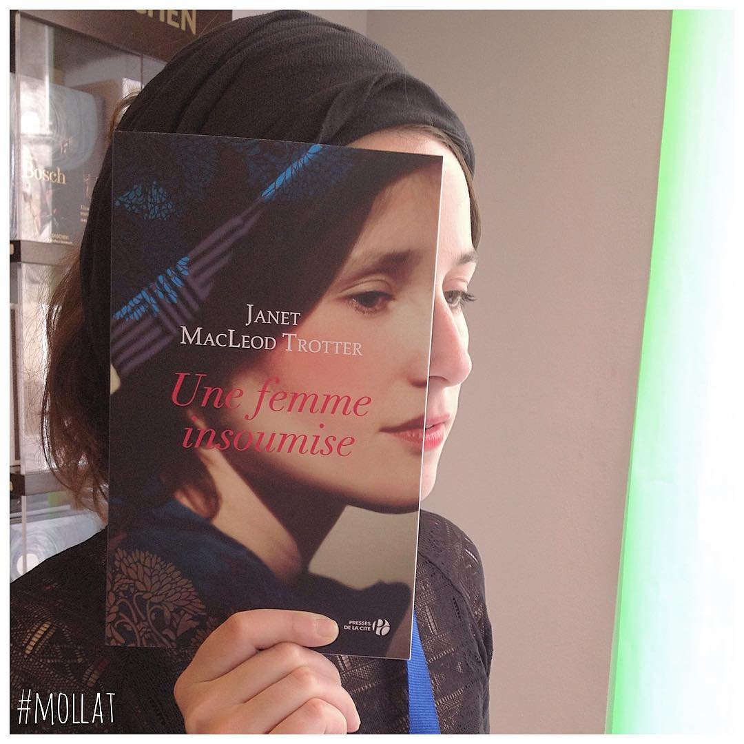 VIRAL-LIBRARY-MOLLAT04Instagram-librairie_mollat