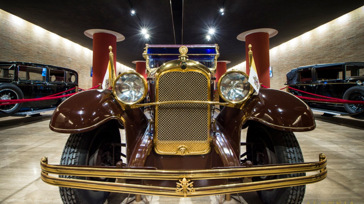 WEB-POPEMOBILE-GALLERY-Antoine-Mekary-ALETEIA-41