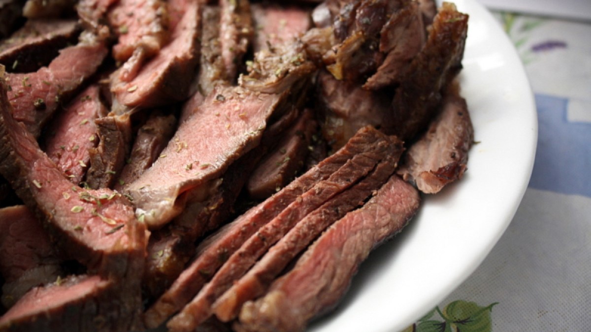 web-steak-slices-small-rockyoface-cc-02