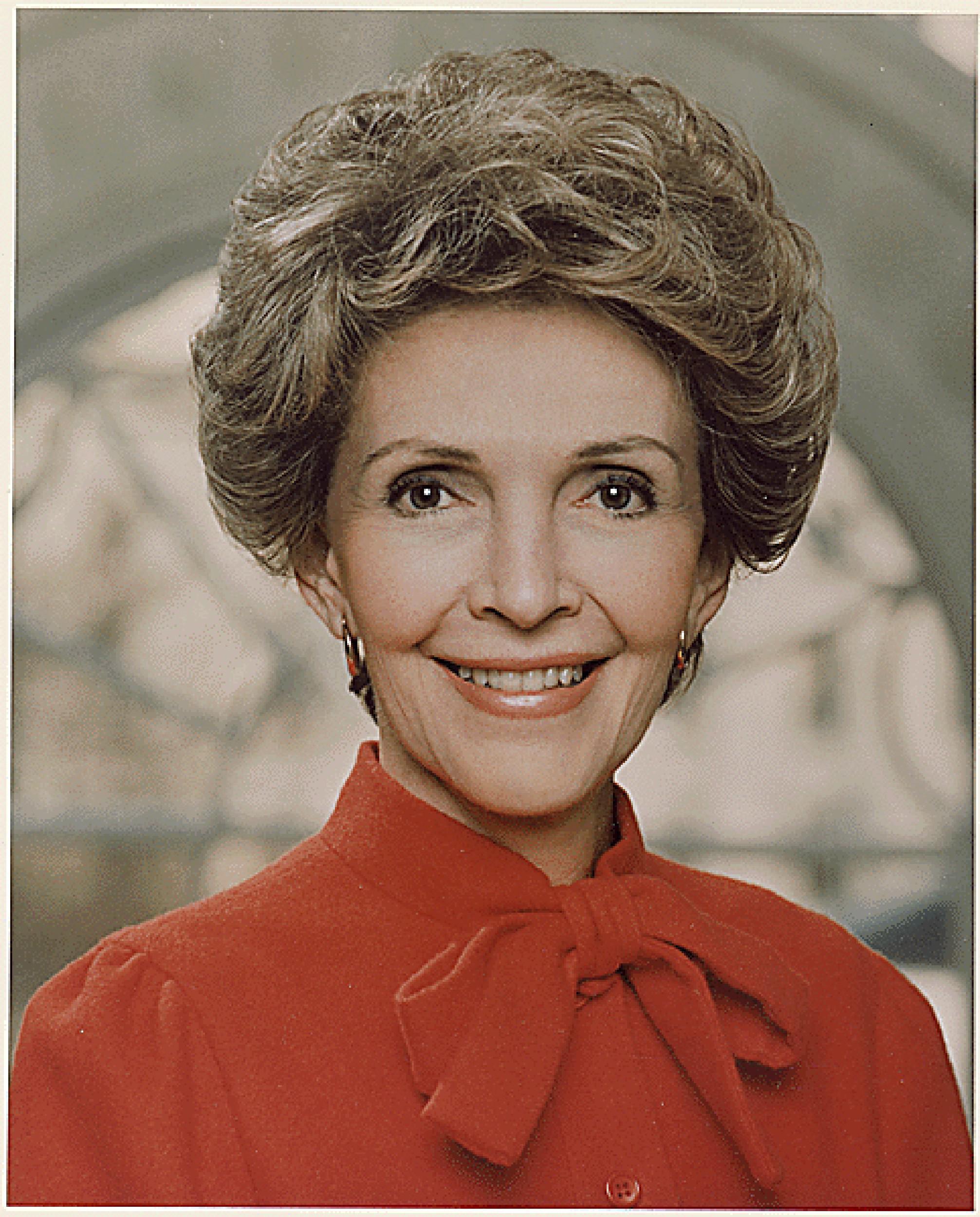 OFFICIAL PORTRAIT OF FIRST LADY NANCY REAGAN