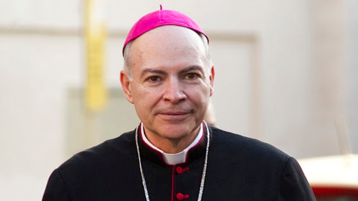 Mgr Carlos Aguiar Retes