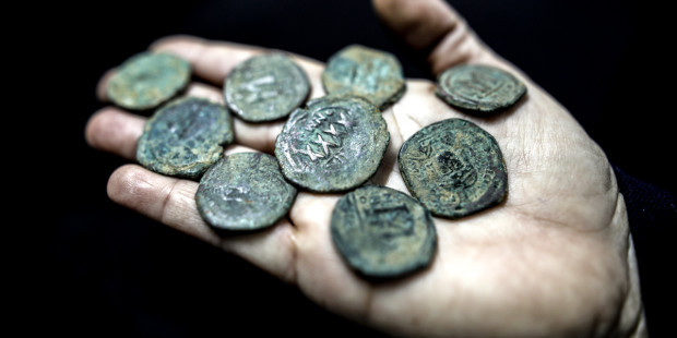 monedas arqueología descubrimiento