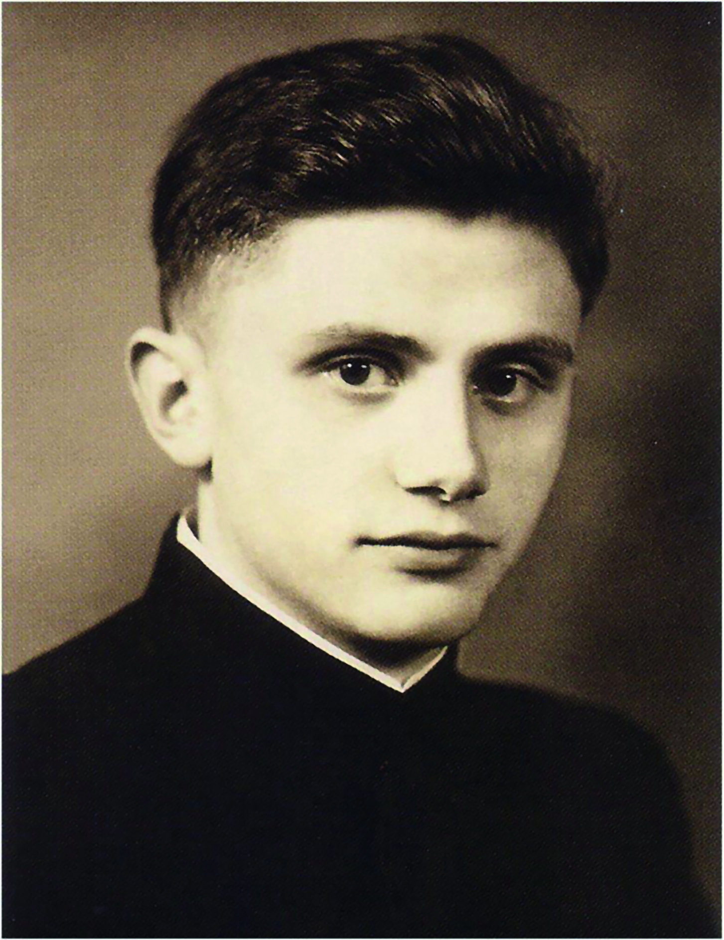 Pag.62_Ratzinger da giovane chierico