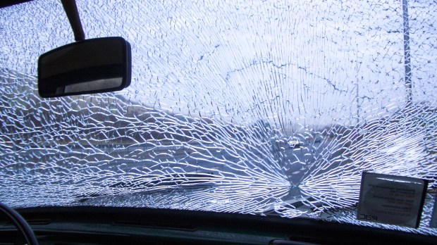 web-broken-windshield-car-window-accident-dan-taylor-watt-cc