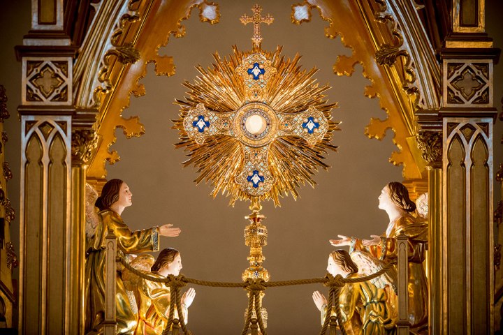 web-hanceville-shrine-eucharist-montrance-jeffrey-bruno-for-ewtn