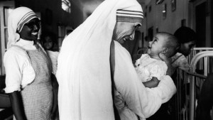 Mother Teresa In Calcutta, India In 1981 –