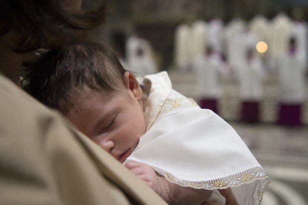 Fotos: 5 criterios para elegir el padrino y la madrina de bautismo