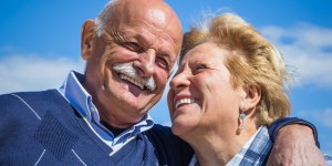 Cómo envejecer con dignidad y sin sentirte viejo