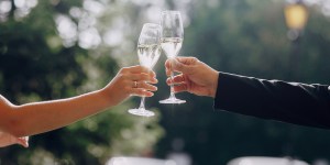 ¿Por qué el champagne se llamaba “el vino del diablo”?