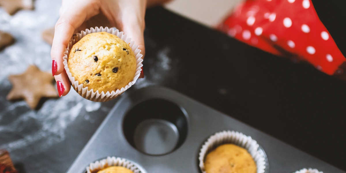 web3-baking-muffins-cake-hand-woman-pexels-cc0