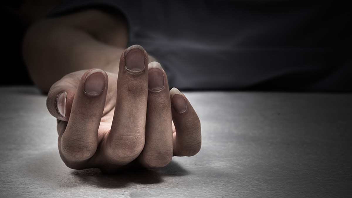 web3-dead-person-hand-gongto-shutterstock