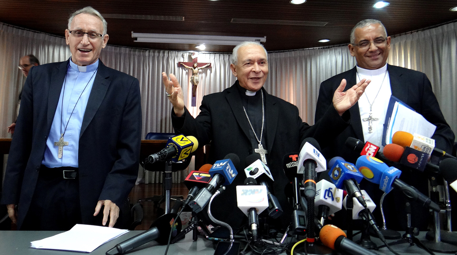 PRENSA – Monseñor Diego Padrón durante las declaraciones en la sede de la Conferencia Episcopal Venezolana – Fotos @GuardianCatolic