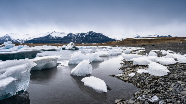 WEB-GLACIER-PERMAFROST-ARCTIC-shutterstock_412348672-Shutterstock