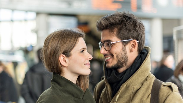 WEB3 COUPLE BOYFRIEND GIRLFRIEND AIRPORT INTERNATIONAL RELATIONSHIP MARRIAGE DATING LONG DISTANCE Shutterstock